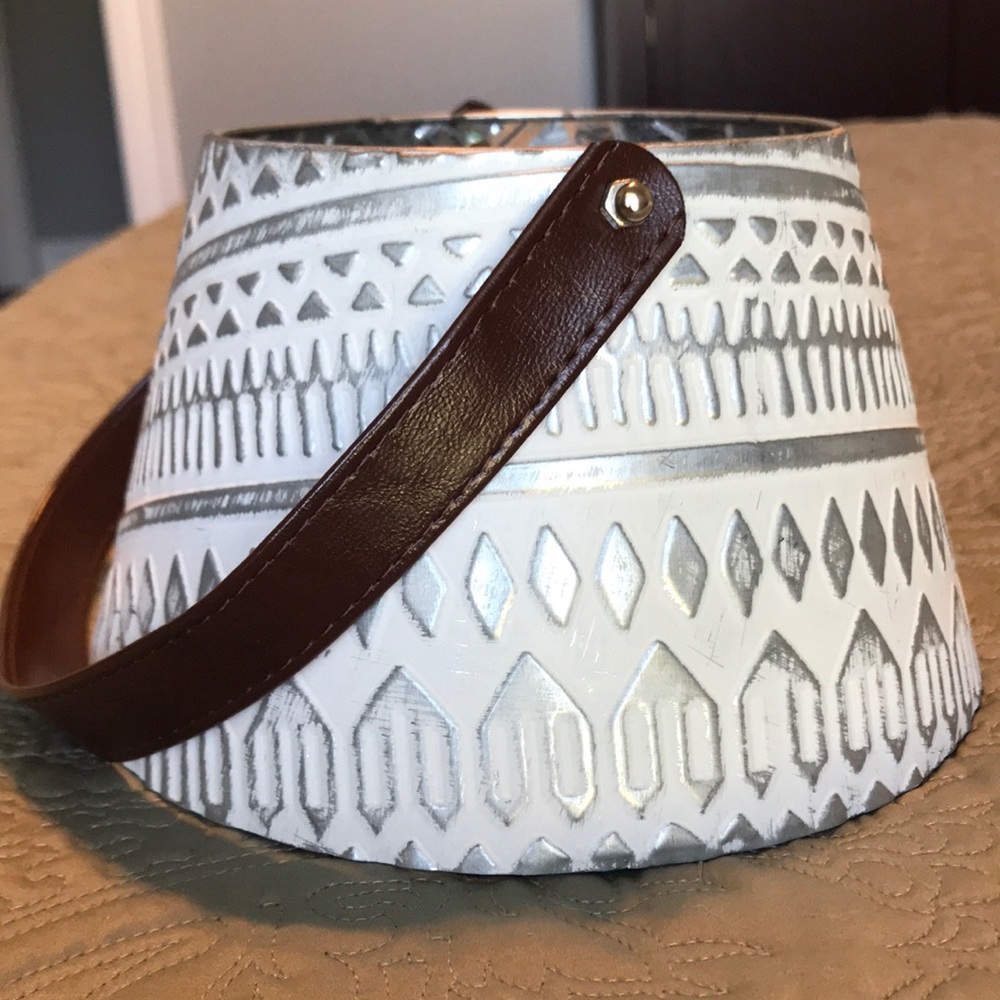 Metal Tin Bucket
